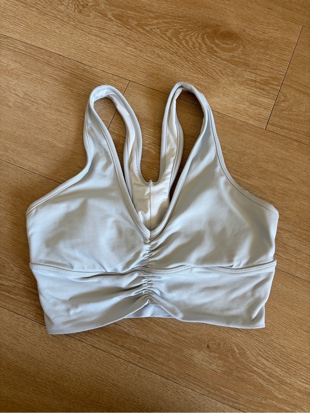 ALO Women’s Light Gray Gathered Front Sports Bra
